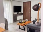 Photo 353221878