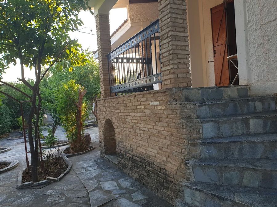 Photo 353311791
