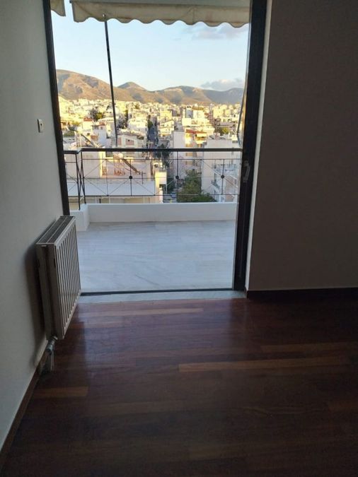 Photo 353592960