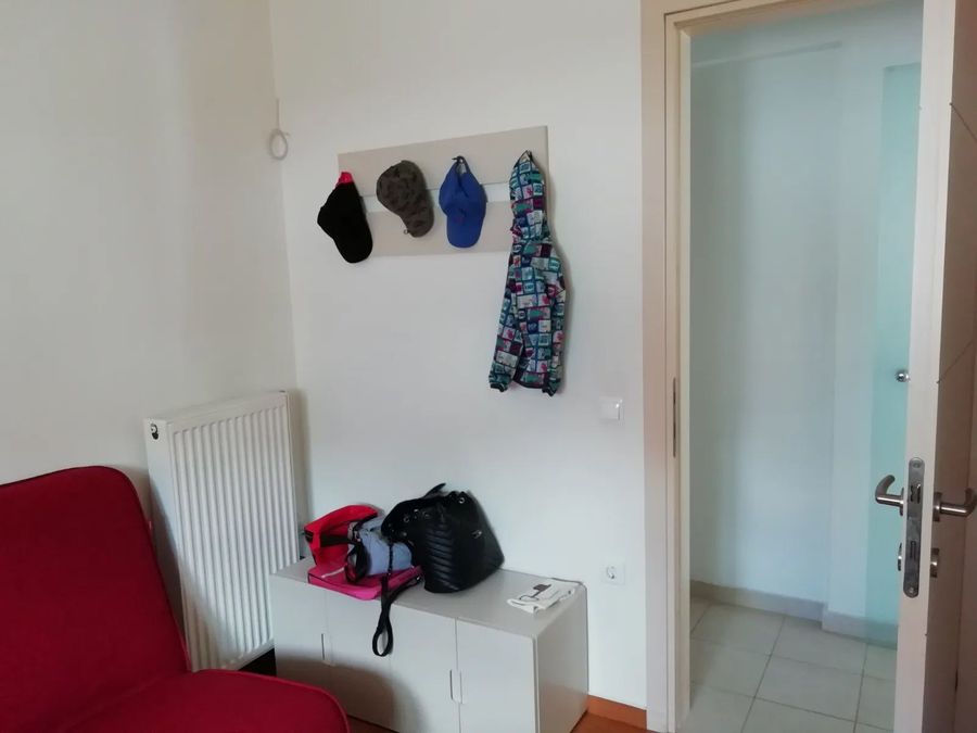 Photo 353823834