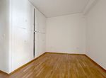 Photo 353860344