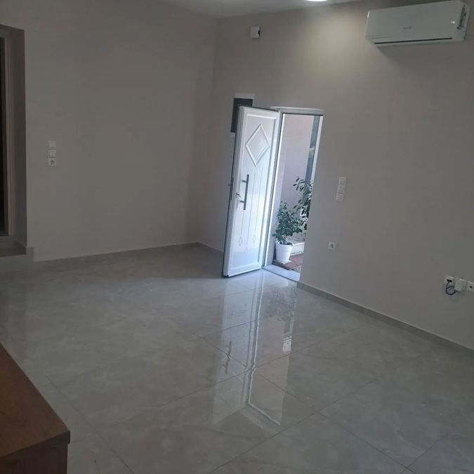 Photo 354628872