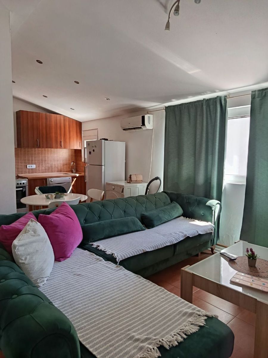 Exquisite 1-Bedroom Apartment in Ilino, Bar, Montenegro 9