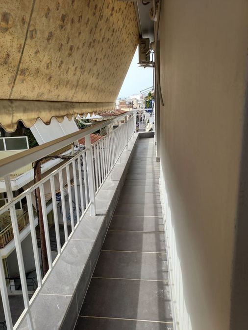 Photo 354994779