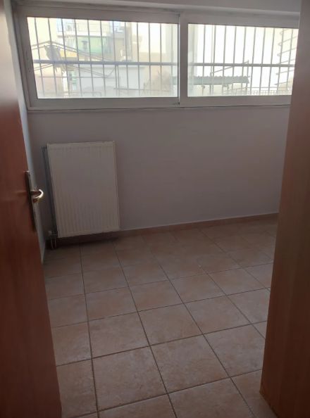 Photo 355044516