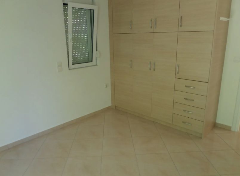 Photo 355086735