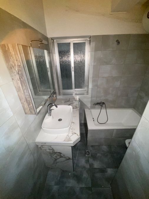 Photo 355586733
