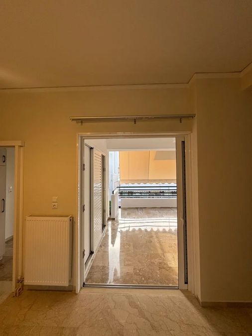 Photo 355731114