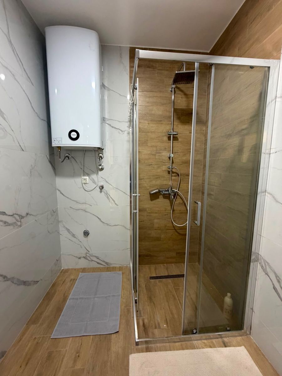 Spacious Apartment in Center (Bar) 10