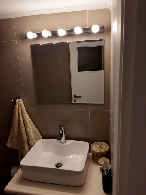 Photo 356408931