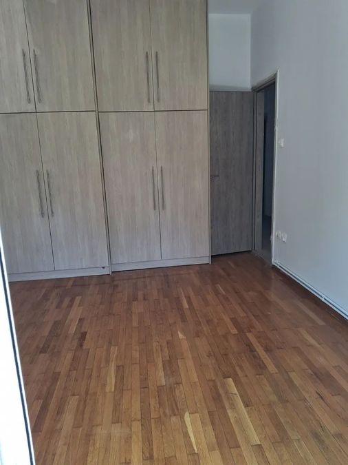 Photo 356425305