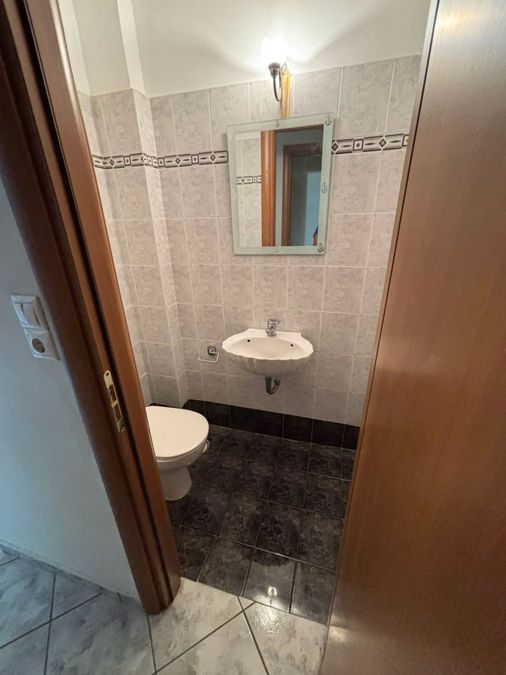 Photo 356728119