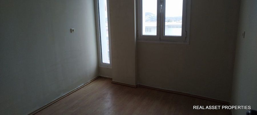Photo 356729424