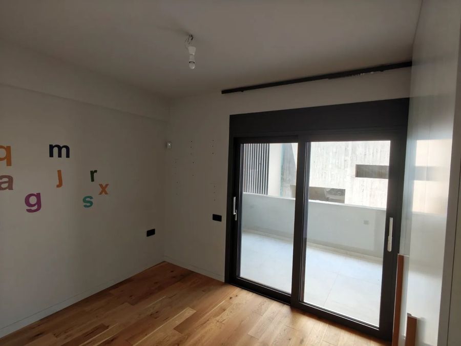 Photo 356742417
