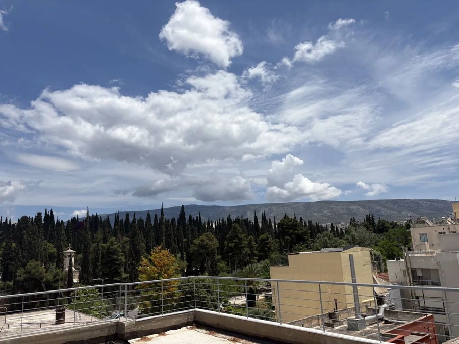 Photo 357474516