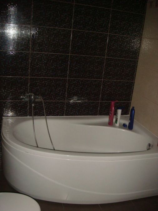 Photo 357610521