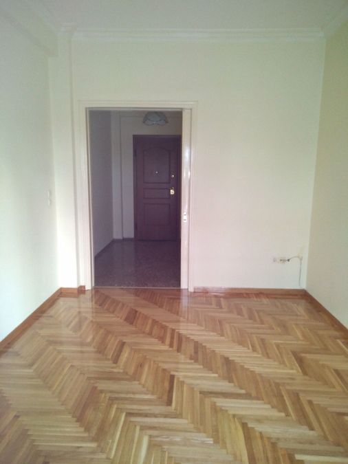 Photo 357880281