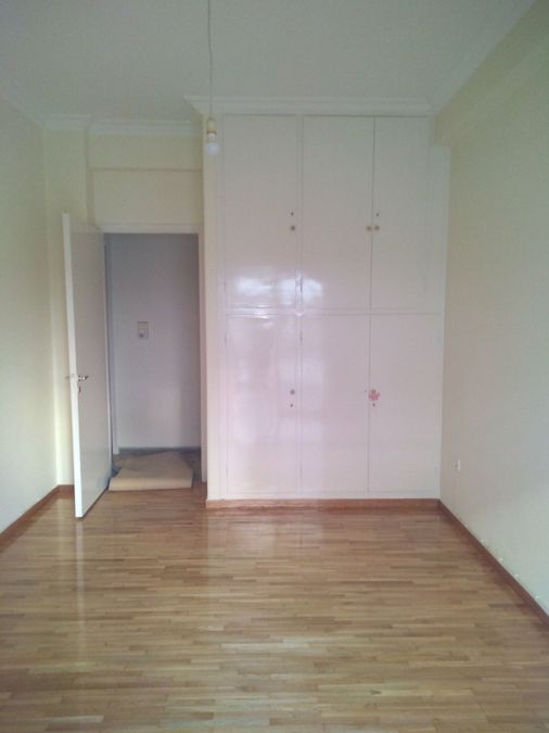 Photo 357880287