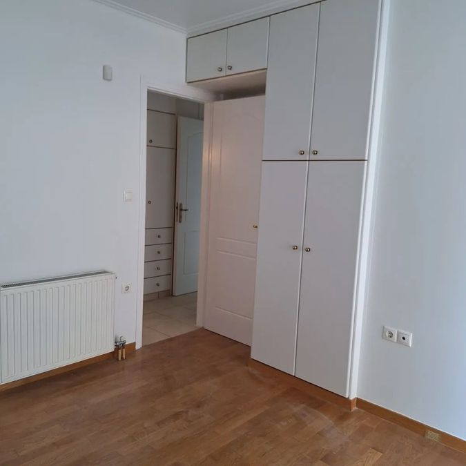 Photo 358389741