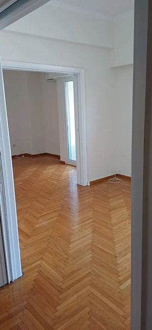 Photo 358390812