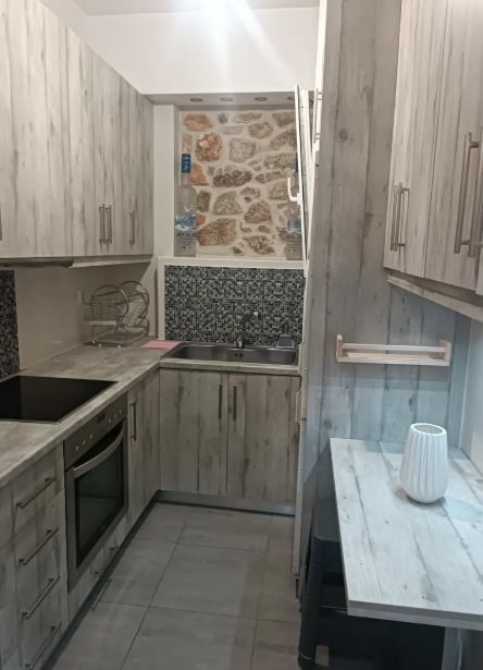 Photo 358486980