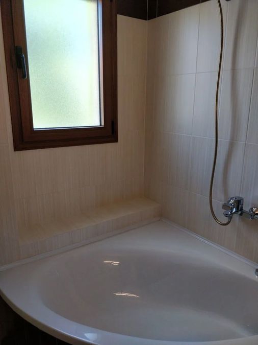 Photo 358536777