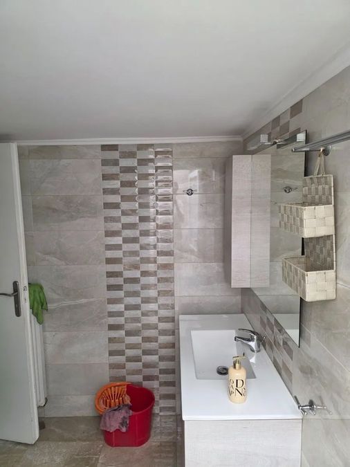 Photo 358959693