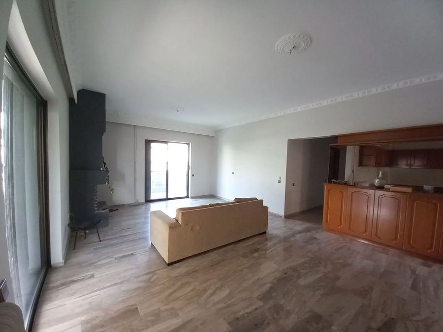 Photo 358989783