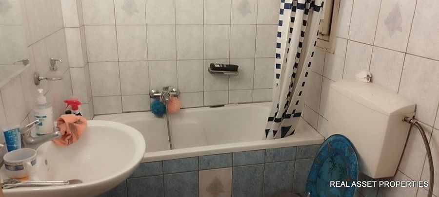 Photo 358997715