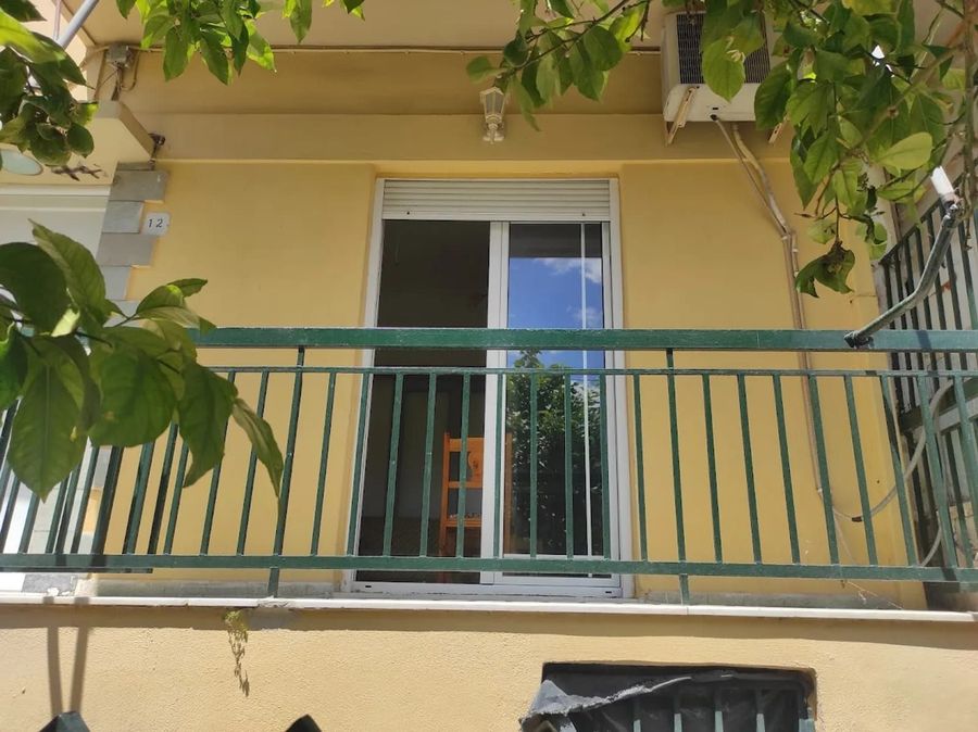 Photo 359648505