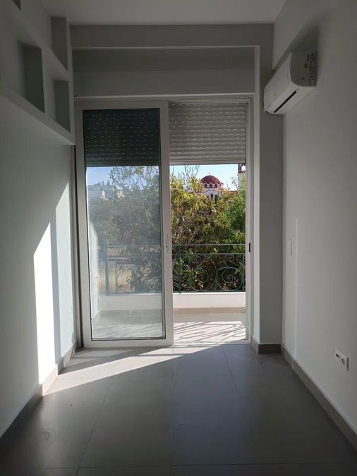 Photo 359940327