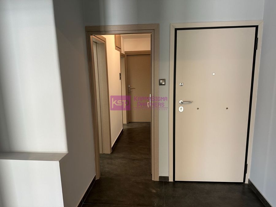 Photo 359972049