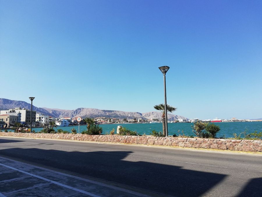 Photo 359978589