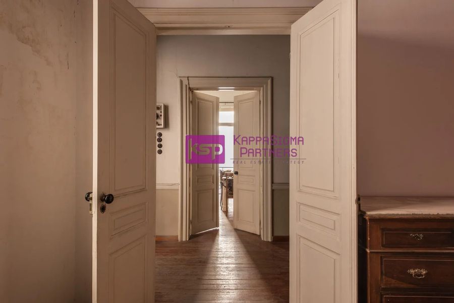 Photo 360098976