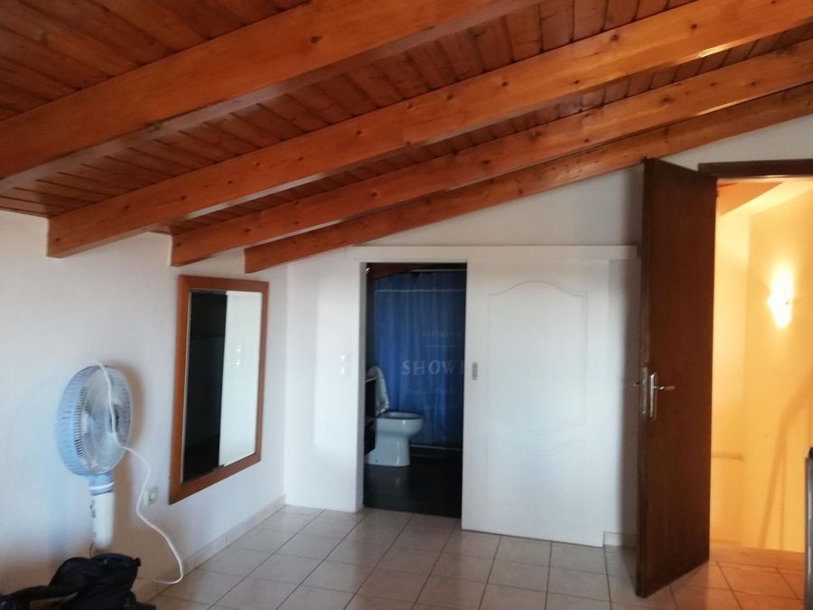 Photo 360238539
