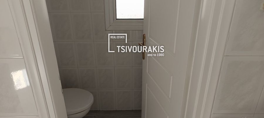 Photo 360296652
