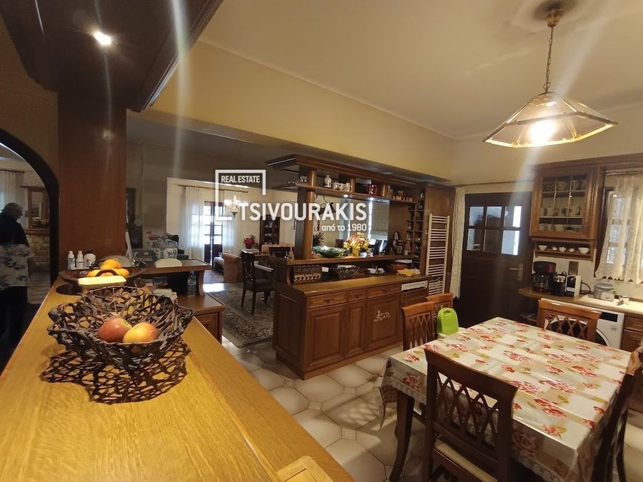 Photo 360297180