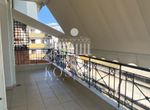 Photo 360345033