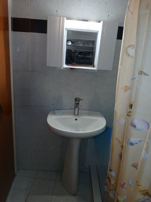 Photo 360600936