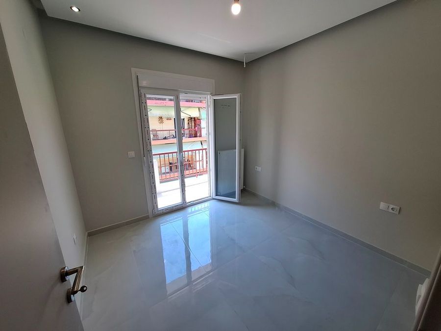 Photo 360642360