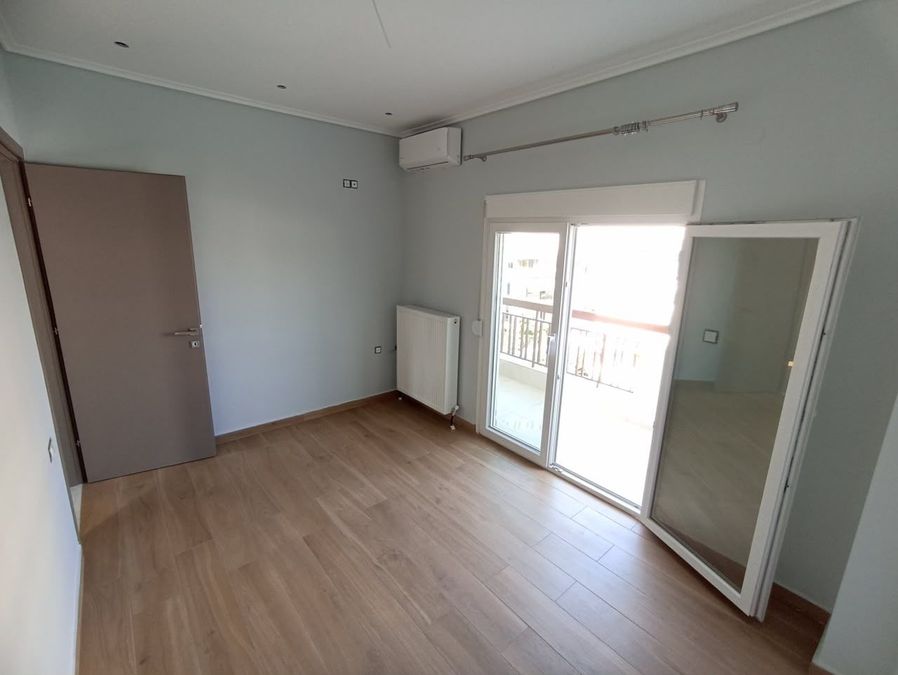 Photo 360680145