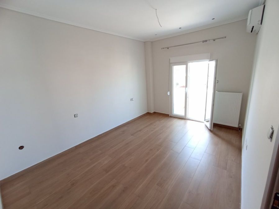 Photo 360680175