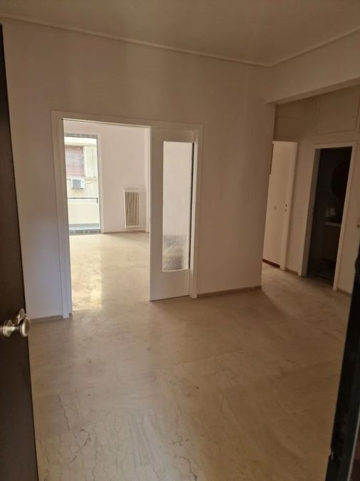 Photo 360750618