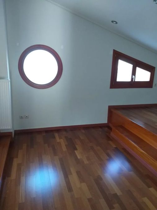 Photo 360758544