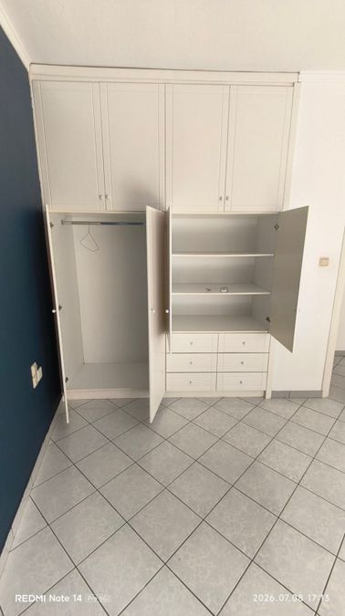 Photo 360975093