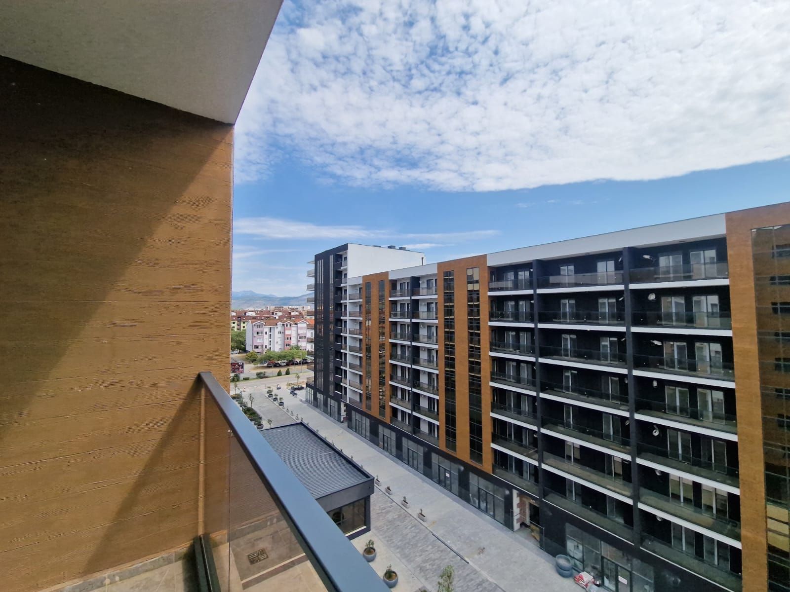 Nov jednosoban stan 49 m² sa terasom i garažom, Dadi Plaza, Stari Aerodrom – izdavanje 10