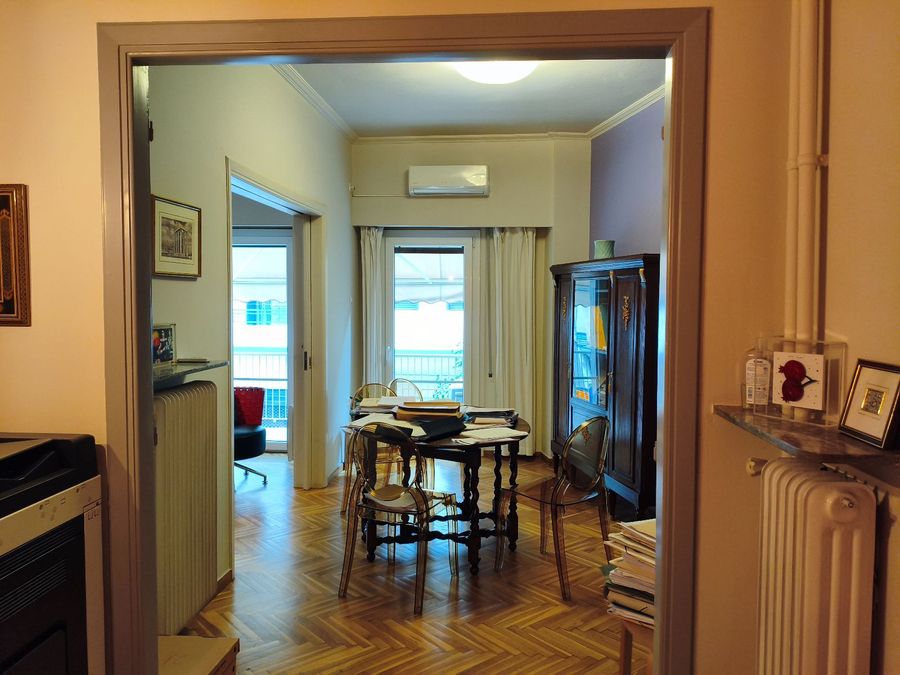 Photo 362188515