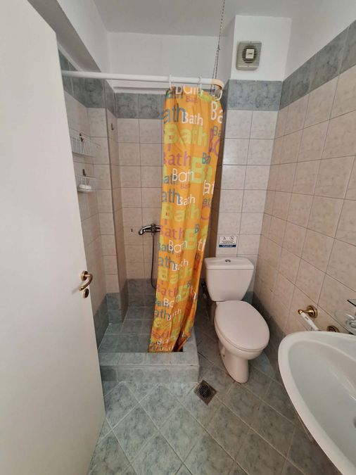 Photo 363375330