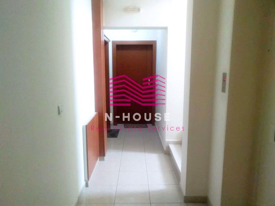 Photo 363382848