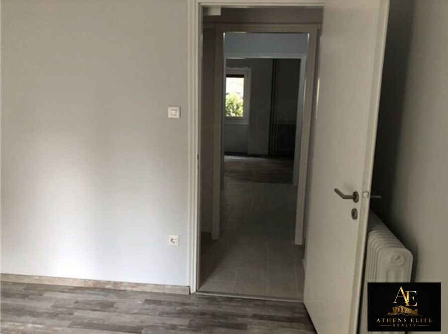 Photo 364664628